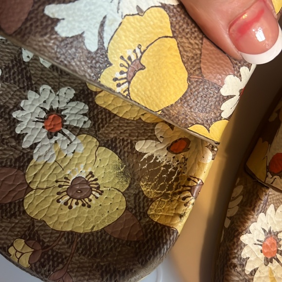 Coach Floral Slides - Picture 2 of 4